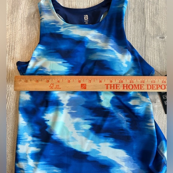 ID Ideology Women’s Shibori Wave Mesh Racerback Tank Top w/Shelf Bra NWT Size XS - Picture 8 of 8
